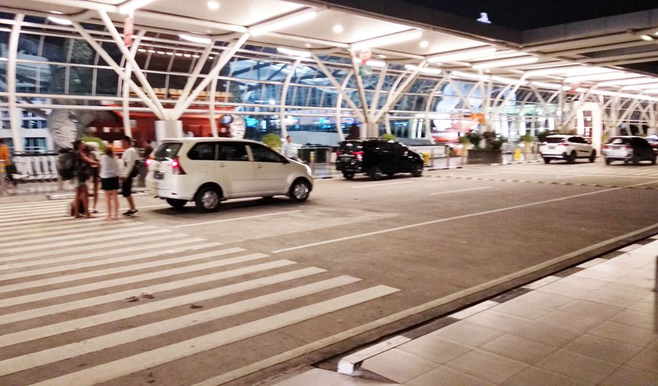 how much from ubud to airport denpasar bali