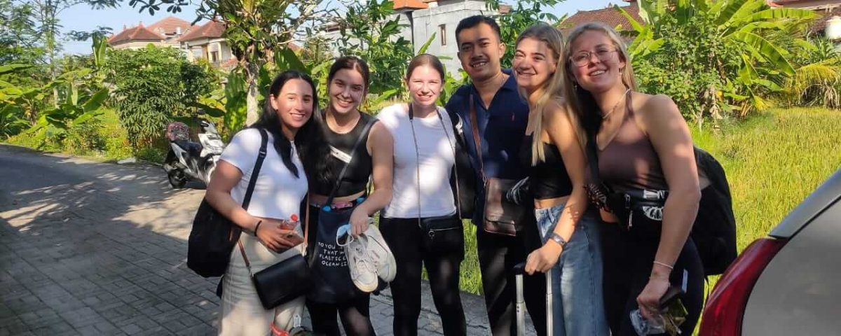 ubud taxi price for a day tour, airport transfer and hotel transfer with a private car also english speaking driver