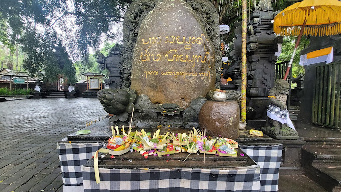 Private car hire travel from Ubud to Sidemen